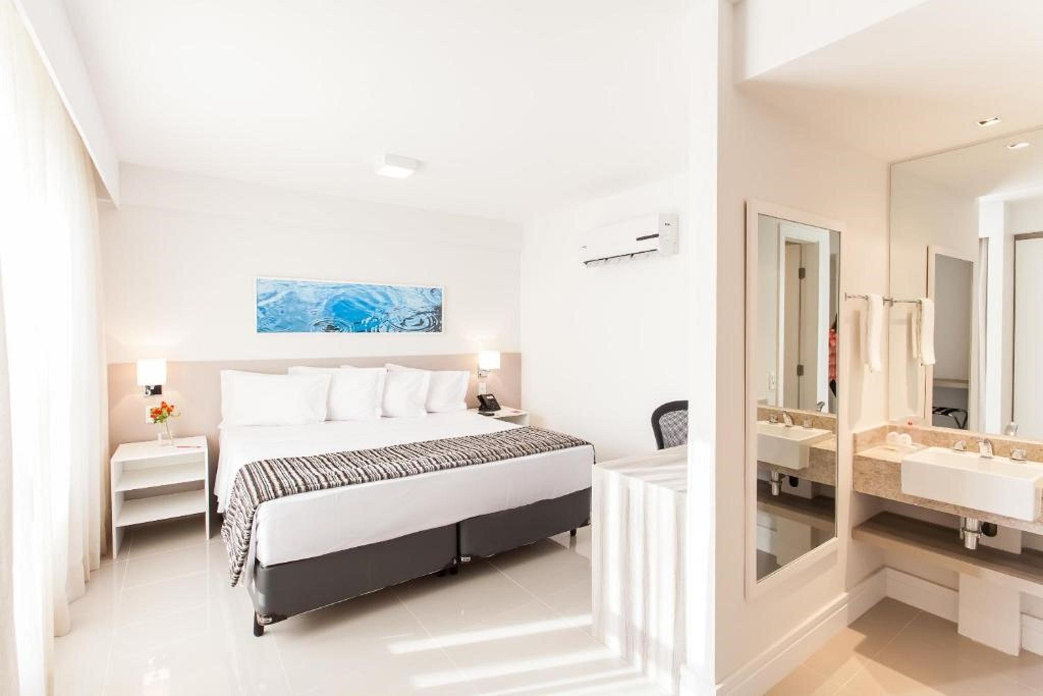 Ramada Hotel & Suites Campos Pelinca Campos dos Goytacazes Buitenkant foto