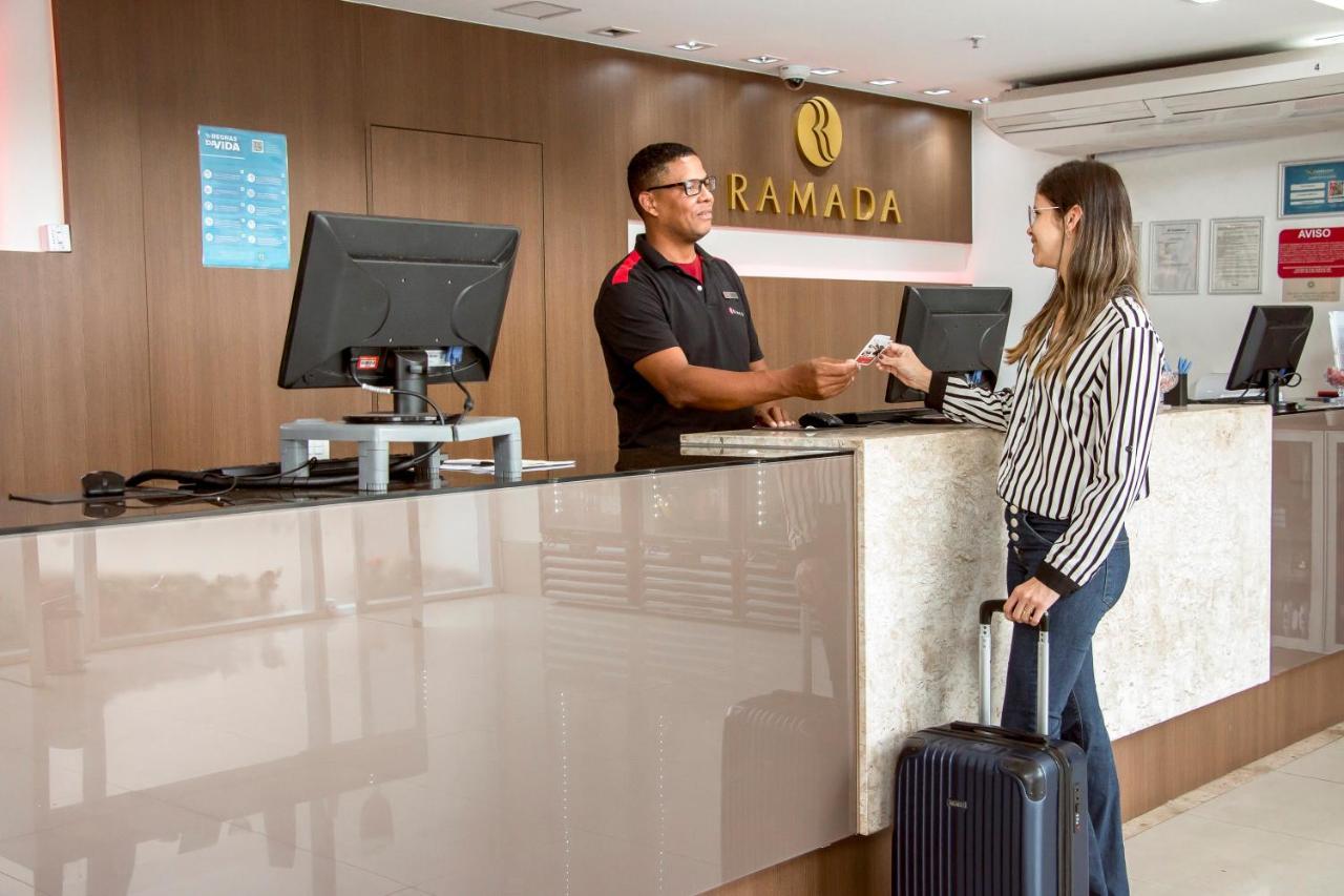 Ramada Hotel & Suites Campos Pelinca Campos dos Goytacazes Buitenkant foto