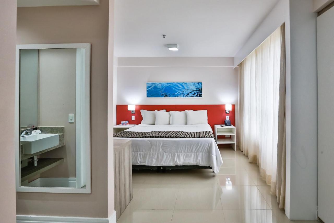 Ramada Hotel & Suites Campos Pelinca Campos dos Goytacazes Buitenkant foto