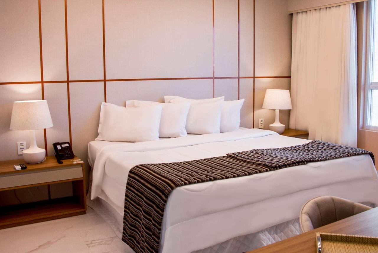 Ramada Hotel & Suites Campos Pelinca Campos dos Goytacazes Buitenkant foto