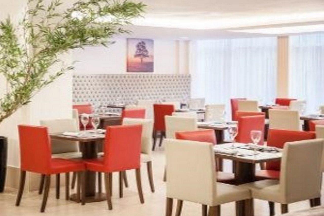 Ramada Hotel & Suites Campos Pelinca Campos dos Goytacazes Buitenkant foto