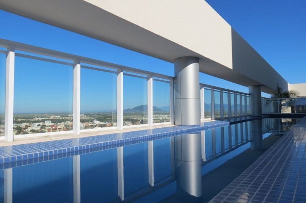 Ramada Hotel & Suites Campos Pelinca Campos dos Goytacazes Buitenkant foto